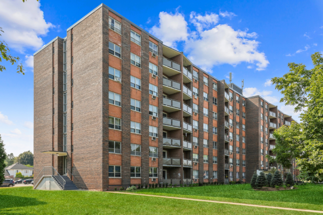 Hamilton Apartment Studio $2,150/month. Apartment for rent in Hamilton