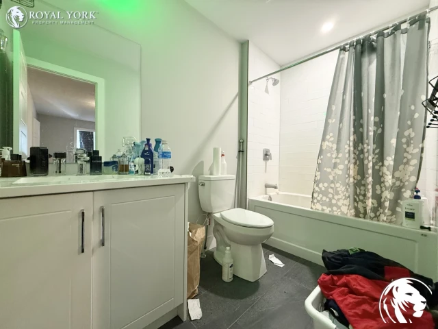 Appartement 7 1/2 London 4 500 $/mois. Appartement à louer London