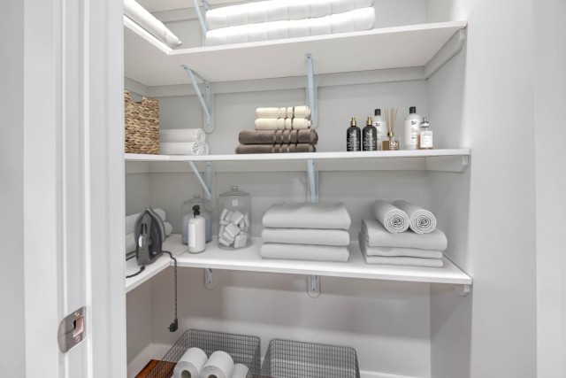Edmonton Apartment Studio $1,460/month. Apartment for rent in Edmonton