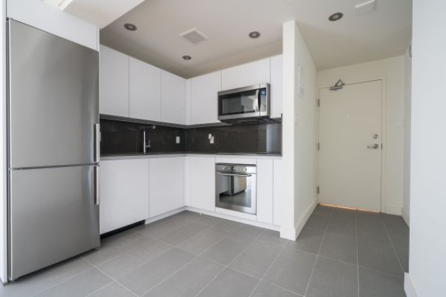 Appartement 4 1/2  2 200 $/mois. Appartement à louer 
