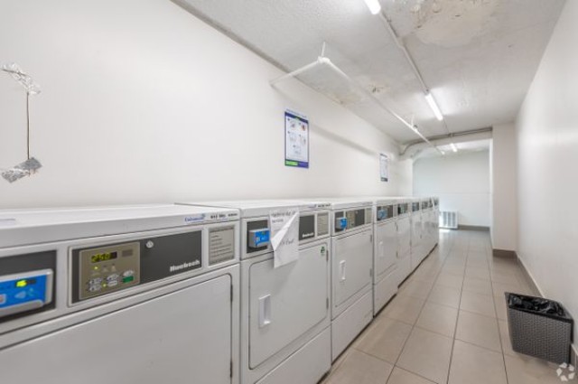 Appartement 4 1/2  2 400 $/mois. Appartement à louer 