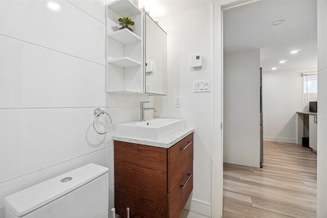 2 1/2 Côte-des-Neiges 58 $/jour. Appartement à louer Côte-des-Neiges