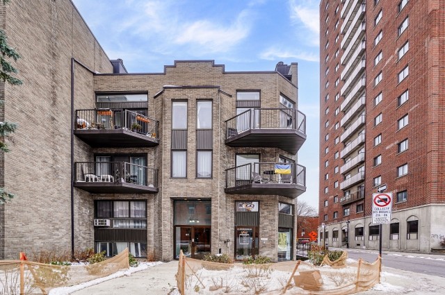 Ahuntsic and Cartierville  2 b. $90/day. Apartment for rent in Ahuntsic and Cartierville