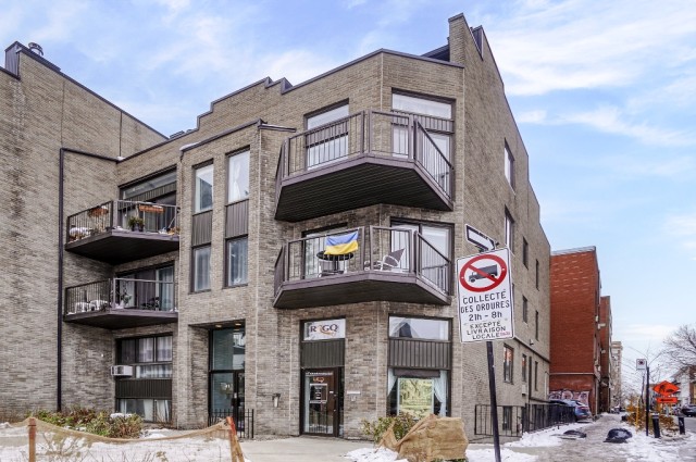 Ahuntsic and Cartierville  2 b. $90/day. Apartment for rent in Ahuntsic and Cartierville