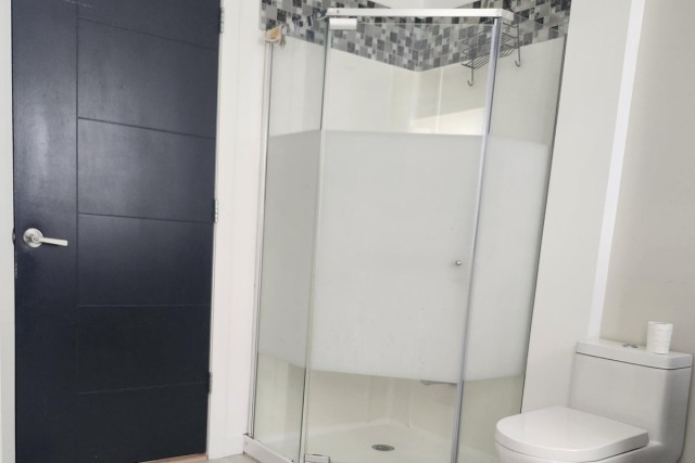 Brossard  2 b. $80/day. Apartment for rent in Brossard