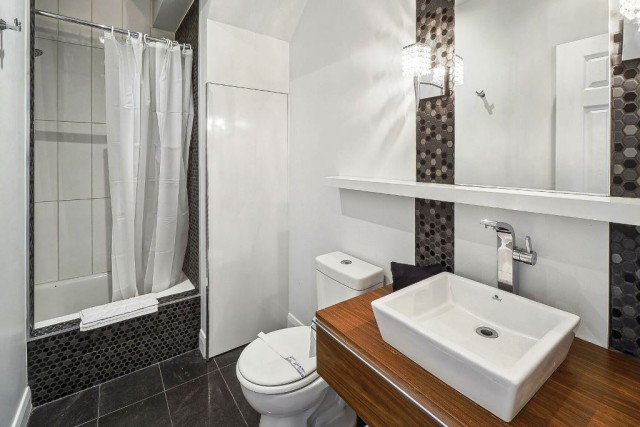  2 1/2 Quartier latin et centre-sud 67 $/jour. Appartement à louer Quartier latin et centre-sud
