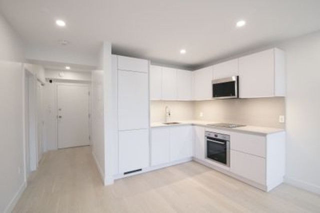 Cote-des-Neiges Apartment 2 b. $1,709/month. Apartment for rent in Cote-des-Neiges