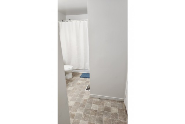 Barrie House Single room $850/month. Apartment for rent in Barrie