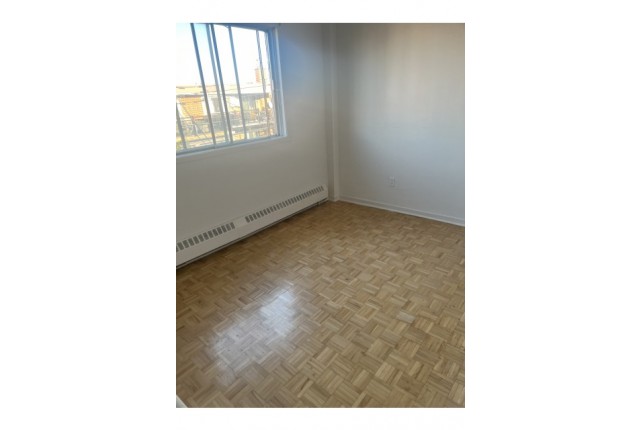 Plex 4 1/2 St-Léonard 1 400 $/mois. Appartement à louer St-Léonard