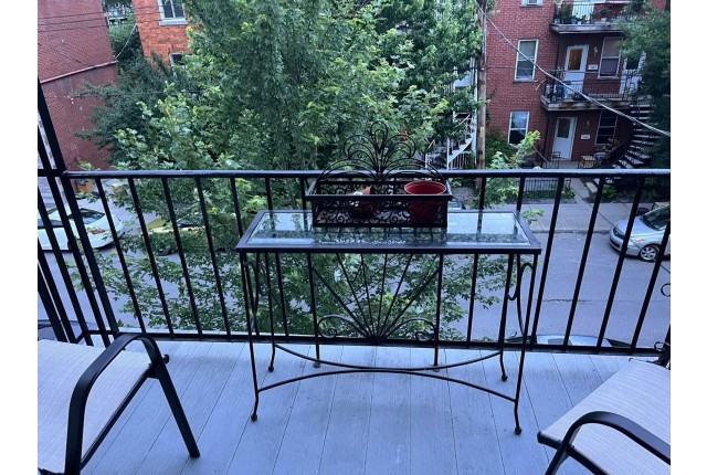 Hochelaga-Maisonneuve Plex 2 b. $1,800/month. Apartment for rent in Hochelaga-Maisonneuve