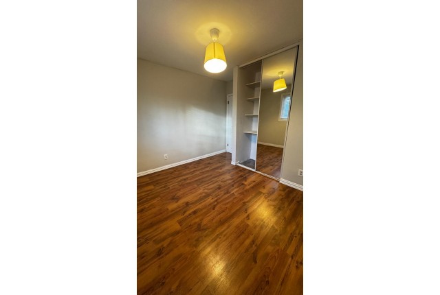 Mississauga Plex 3 b. $2,800/month. Apartment for rent in Mississauga