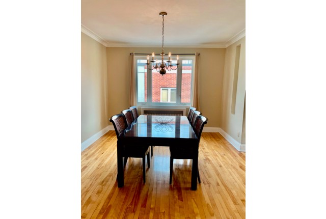 Cote-des-Neiges Plex 4+ b. $2,850/month. Apartment for rent in Cote-des-Neiges