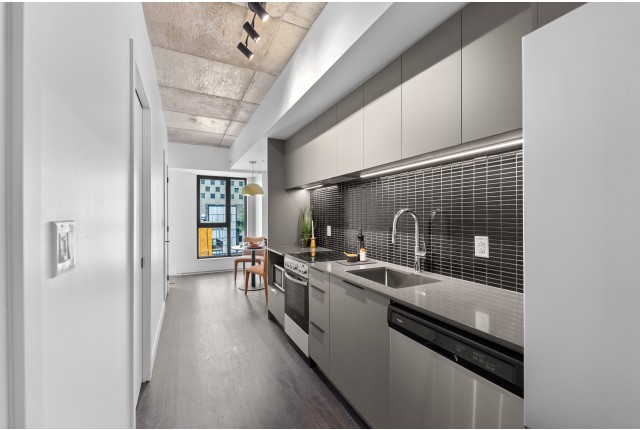 Downtown - Montreal Condo Studio $1,480/month. Apartment for rent in Downtown - Montreal