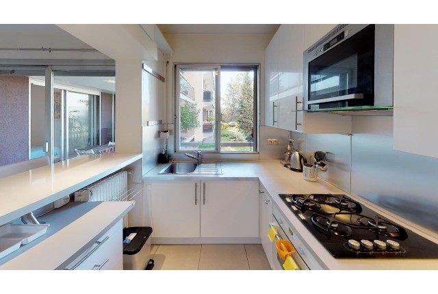 Montreal - West island Condo 2 b. $760/month. Apartment for rent in Montreal - West island