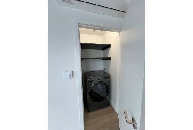 Quartier latin and south-central Condo 2 b. $2,200/month. Apartment for rent in Quartier latin and south-central