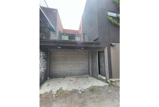 Plateau Mont-Royal Plex 3 b. $2,500/month. Apartment for rent in Plateau Mont-Royal