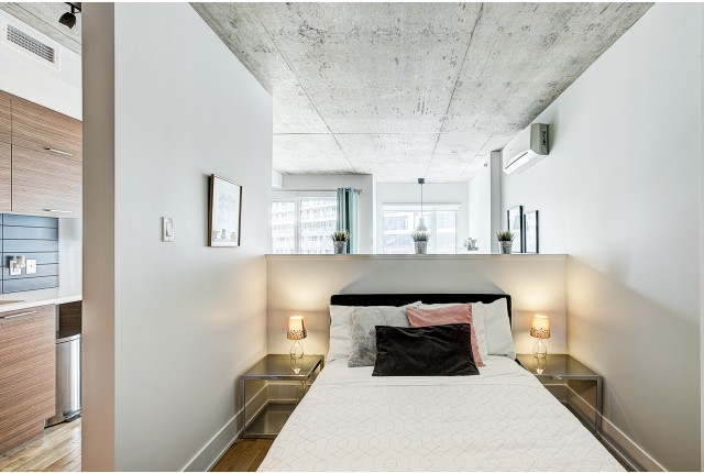 Little-Burgundy and Griffintown Condo 1-2 b. $1,700/month. Apartment for rent in Little-Burgundy and Griffintown