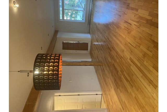 Ville-Emard and Cote-St-Paul Condo 1 b. $1,450/month. Apartment for rent in Ville-Emard and Cote-St-Paul