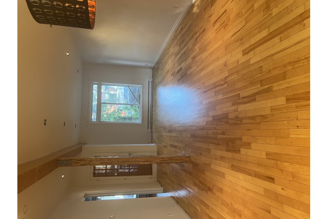 Ville-Emard and Cote-St-Paul Condo 1 b. $1,450/month. Apartment for rent in Ville-Emard and Cote-St-Paul