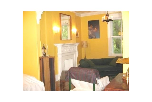 Notre-Dame-de-Grace Plex 4+ b. $800/month. Apartment for rent in Notre-Dame-de-Grace