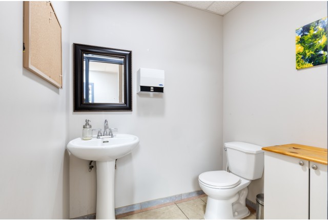 Bureau (1834 pi2) Joliette 3 365 $/mois. Appartement à louer Joliette