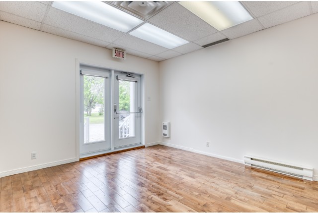 Bureau (1834 pi2) Joliette 3 365 $/mois. Appartement à louer Joliette