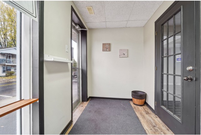 Bureau (1000 pi2) Val-David 950 $/mois. Appartement à louer Val-David