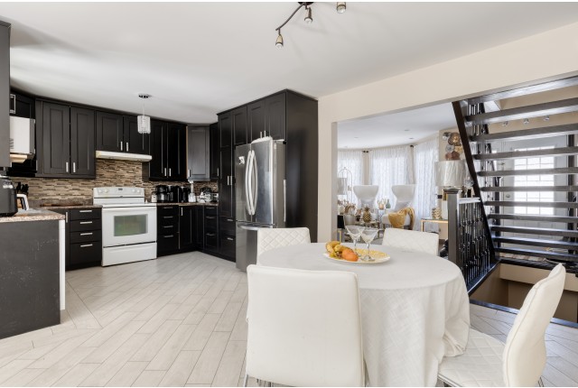 Maison 6 1/2 Lanaudière 4 000 $/mois. Appartement à louer Lanaudière
