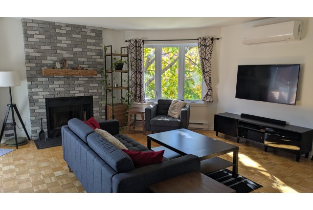 Condo 4 1/2 Vimont et Auteuil 1 950 $/mois. Appartement à louer Vimont et Auteuil