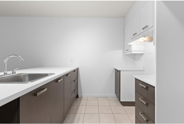 Chateauguay Apartment 1-2 b. $1,575/month. Apartment for rent in Chateauguay