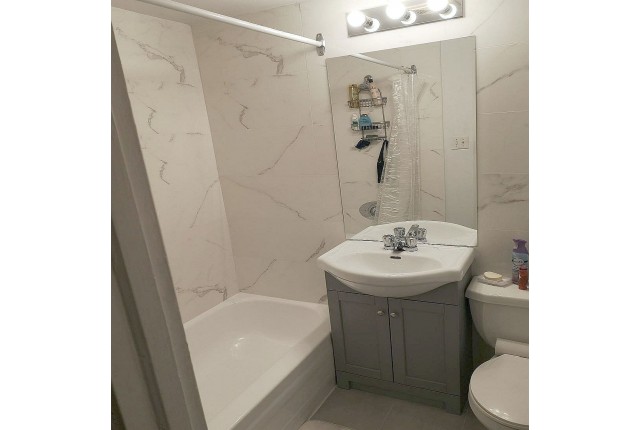 Cote-des-Neiges Apartment 2 b. $1,395/month. Apartment for rent in Cote-des-Neiges