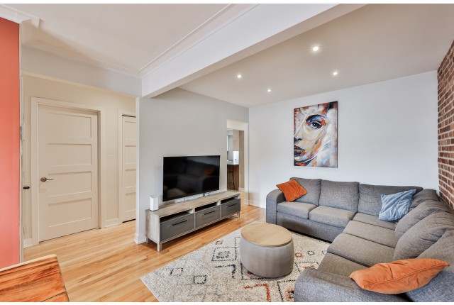 Plex 4 1/2 Nouveau-Rosemont et Mercier 2 100 $/mois. Appartement à louer Nouveau-Rosemont et Mercier