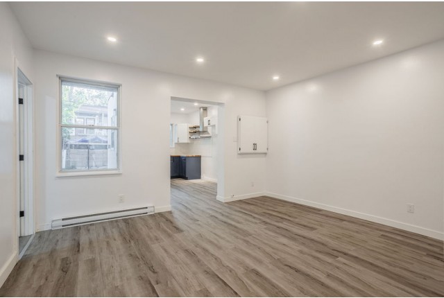 Villeray Plex 3 b. $1,900/month. Apartment for rent in Villeray