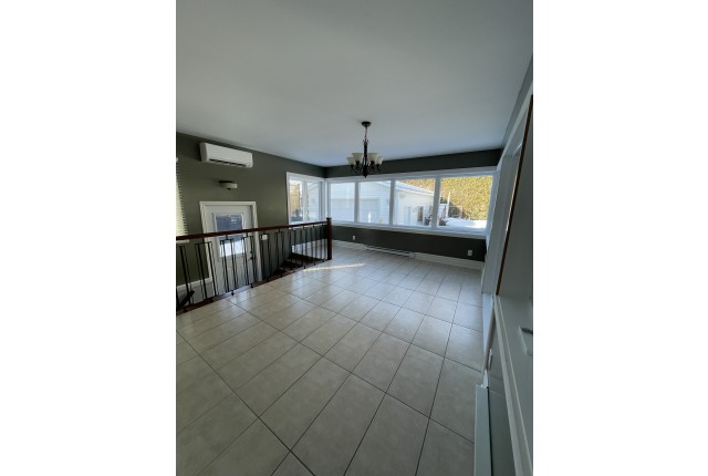 Maison 6 1/2 Candiac 3 250 $/mois. Appartement à louer Candiac