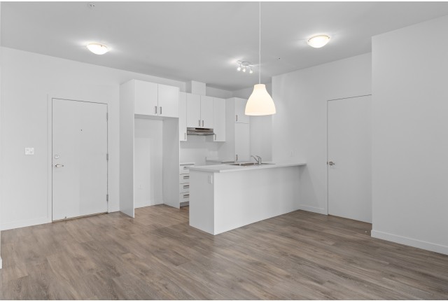 Chateauguay Apartment 1-2 b. $1,475/month. Apartment for rent in Chateauguay