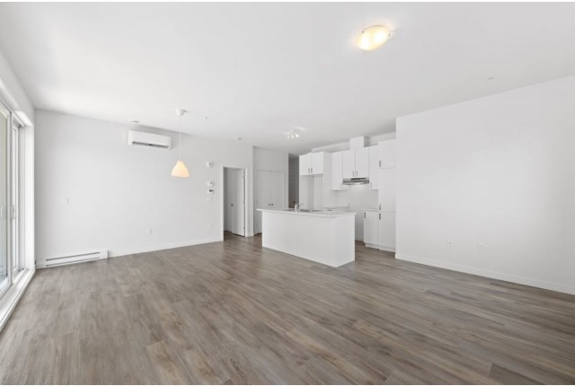 Condo 4 1/2 Châteauguay 2 125 $/mois. Appartement à louer Châteauguay