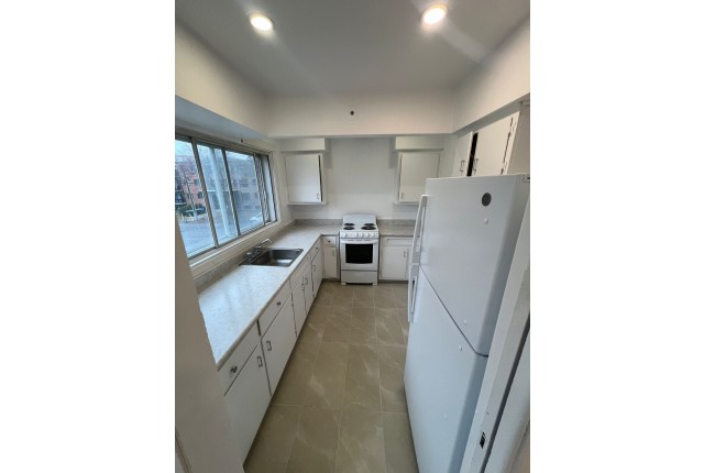 Dorval Apartment 2 b. $1,550/month. Apartment for rent in Dorval