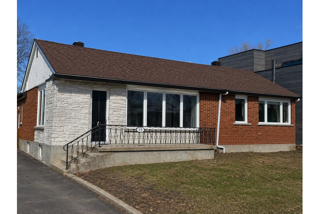 Candiac House 4+ b. $3,250/month. Apartment for rent in Candiac