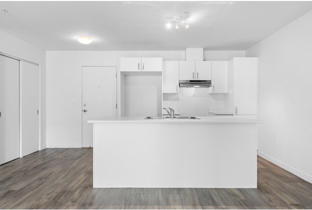 Chateauguay Condo 2 b. $2,075/month. Apartment for rent in Chateauguay