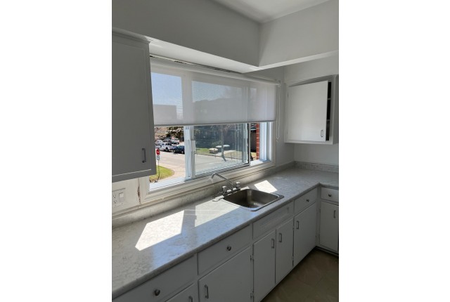 Dorval Apartment 2 b. $1,550/month. Apartment for rent in Dorval