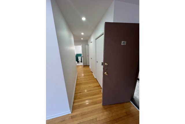 Dorval Apartment 2 b. $1,550/month. Apartment for rent in Dorval