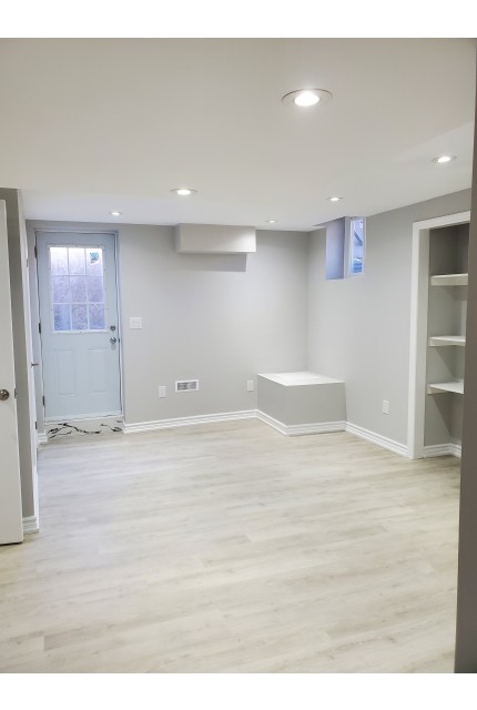 Greater Toronto Area House 2 b. $2,100/month. Apartment for rent in Greater Toronto Area