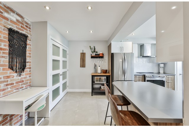 Mercier and Nouveau-Rosemont Plex 3 b. $1,850/month. Apartment for rent in Mercier and Nouveau-Rosemont