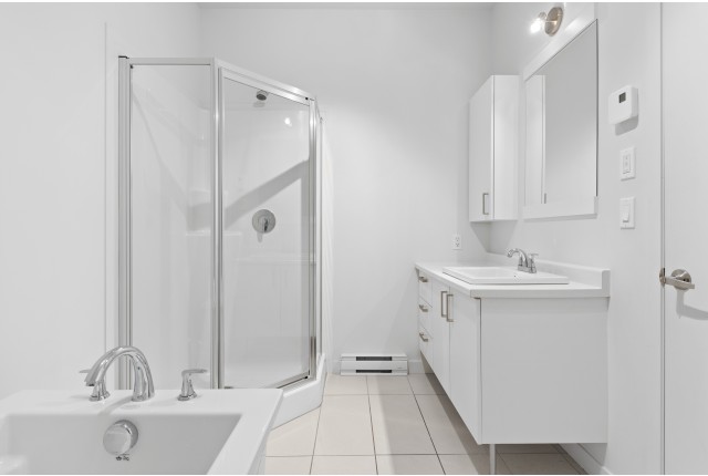 Condo 4 1/2 Châteauguay 2 125 $/mois. Appartement à louer Châteauguay