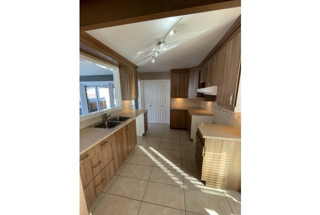 Maison 6 1/2 Châteauguay 3 250 $/mois. Appartement à louer Châteauguay