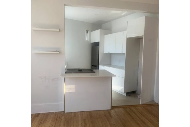 Notre-Dame-de-Grace Condo 1-2 b. $1,600/month. Apartment for rent in Notre-Dame-de-Grace