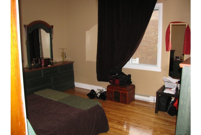 Rosemont,  Petite-Patrie Plex 1 b. $1,250/month. Apartment for rent in Rosemont,  Petite-Patrie