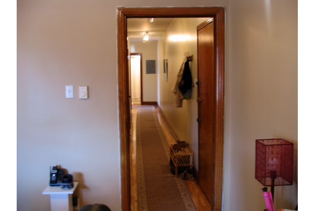 Rosemont,  Petite-Patrie Plex 1 b. $1,250/month. Apartment for rent in Rosemont,  Petite-Patrie