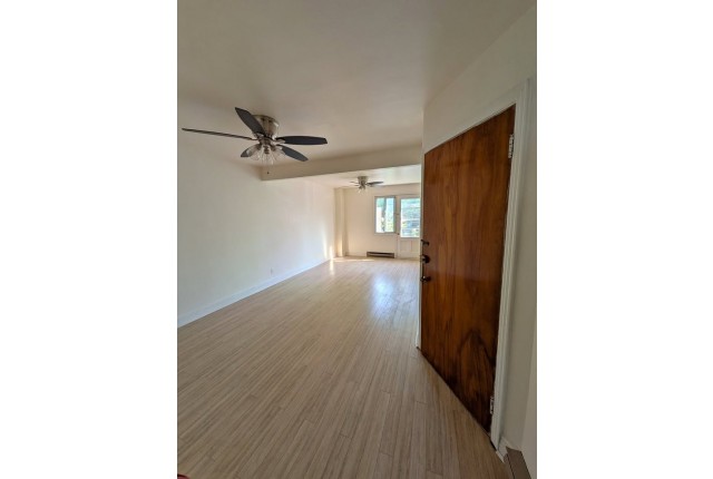 Rosemont,  Petite-Patrie Plex 1 b. $1,300/month. Apartment for rent in Rosemont,  Petite-Patrie