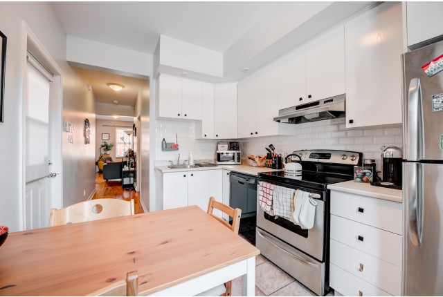 Pointe-Saint-Charles Apartment 2 b. $2,100/month. Apartment for rent in Pointe-Saint-Charles